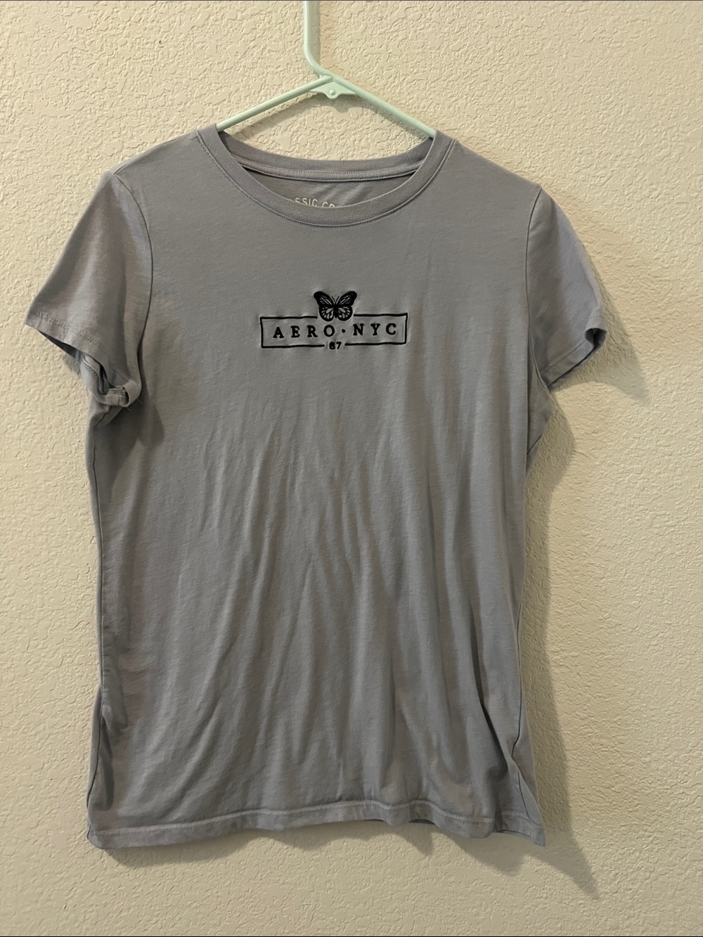 Aeropostale Gray Short Sleeve Tee with Butterfly Logo